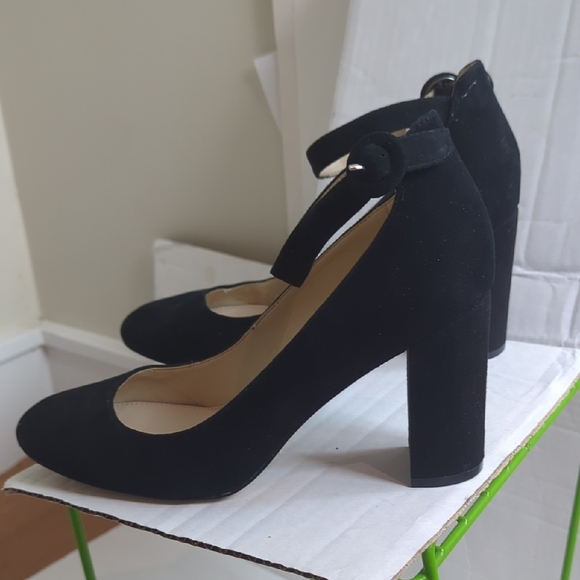 Marc Fisher Mfion Black Suede Block Heel Pumps New - Picture 9 of 17